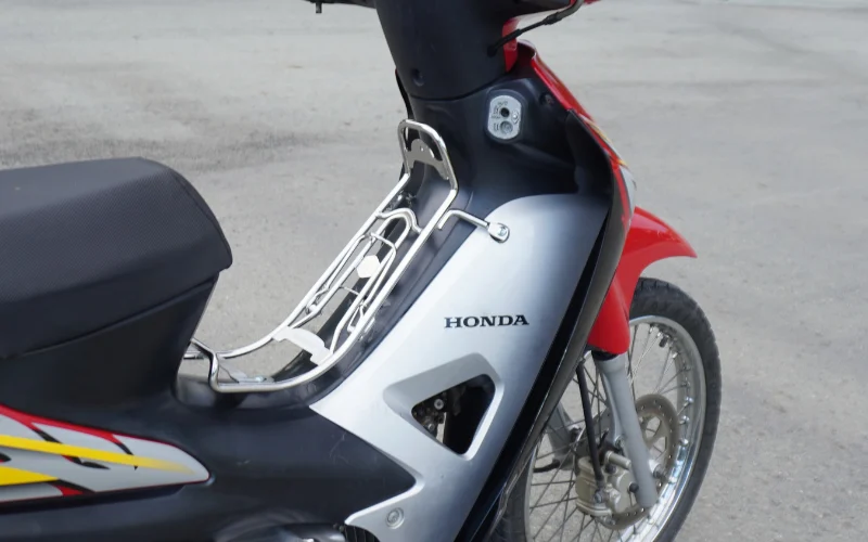 Baga giữa xe máy là gì? Công dụng và lý do nên lắp